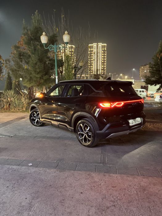 BYD Disk 17 balon 215/60 sotiladi. Holati juda yaxwi 5000 km yurilgan