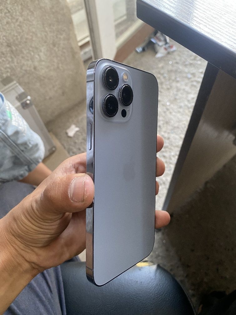 I phone 13 pro max