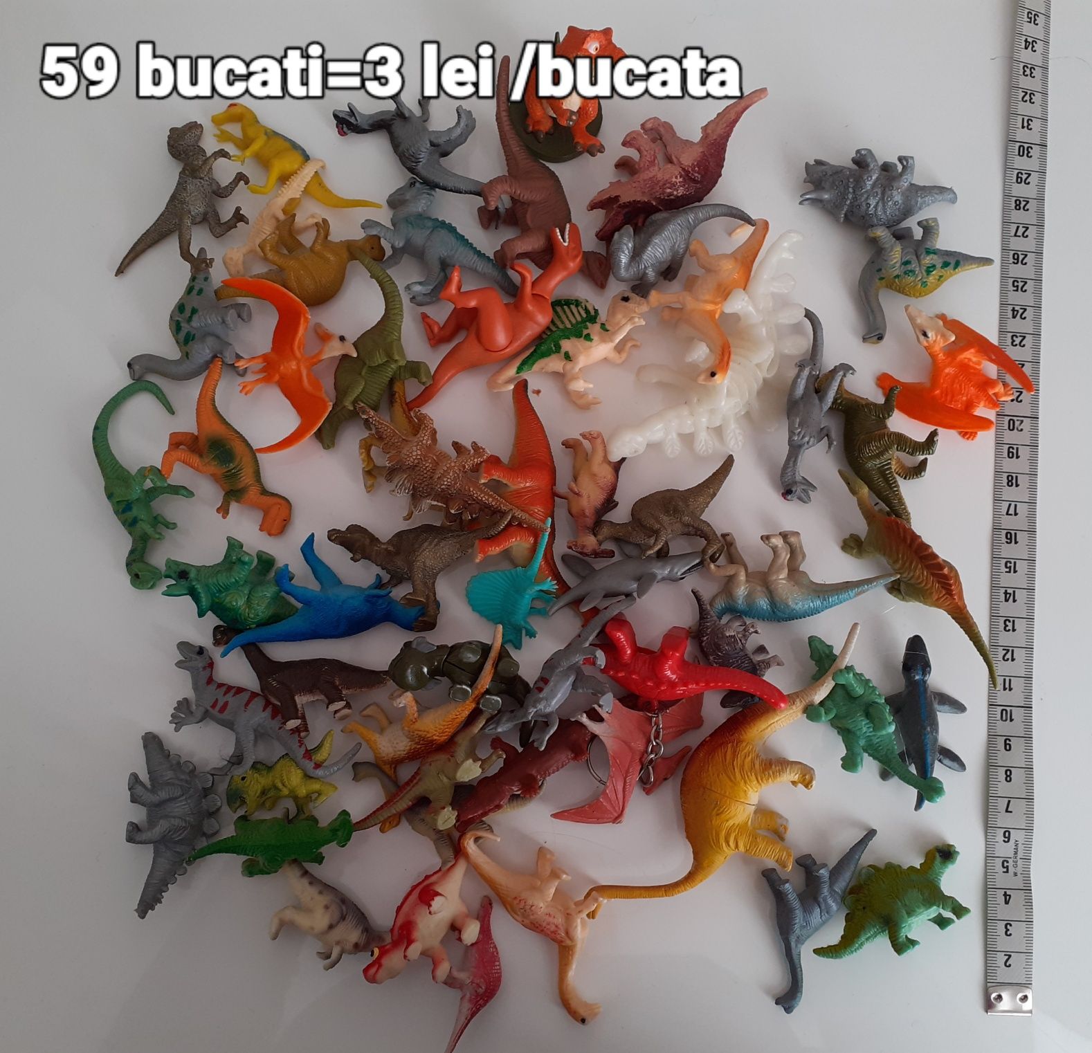 7 dinozauri  jucarii