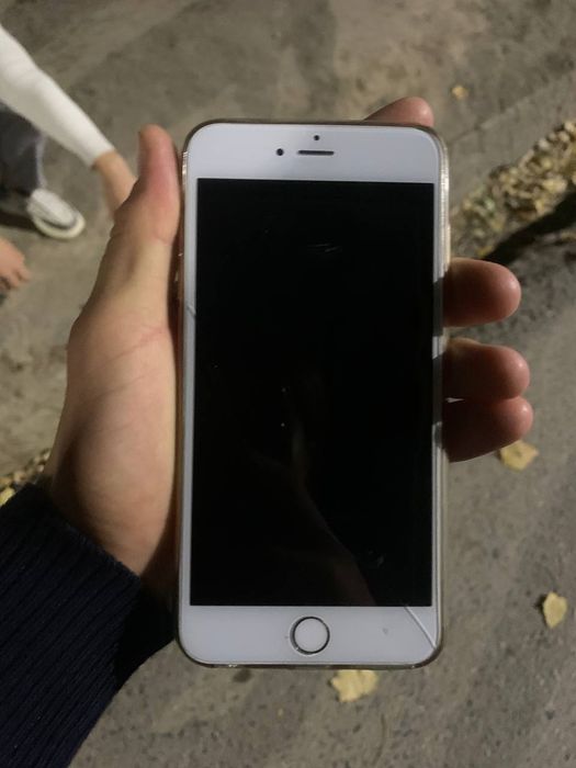 Iphone 6s + akkkmlator usselin
