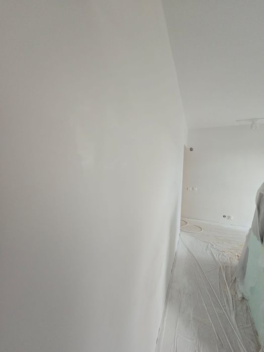 Zugravim cu pompa vopsea lavabila amorsa (var)