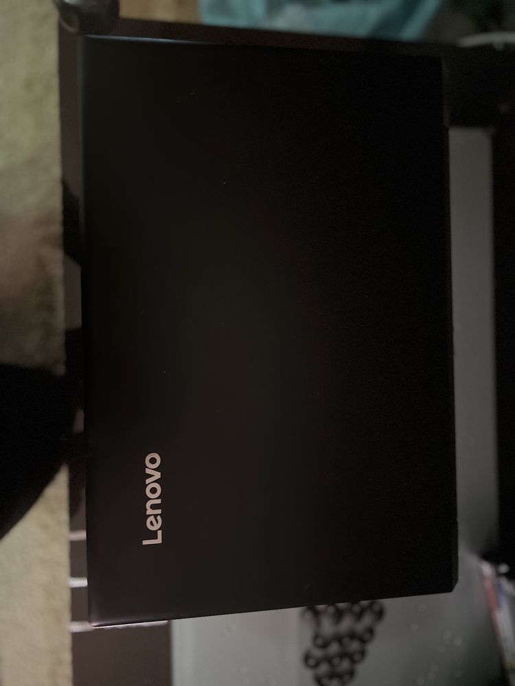 Laptop Lenovo V310