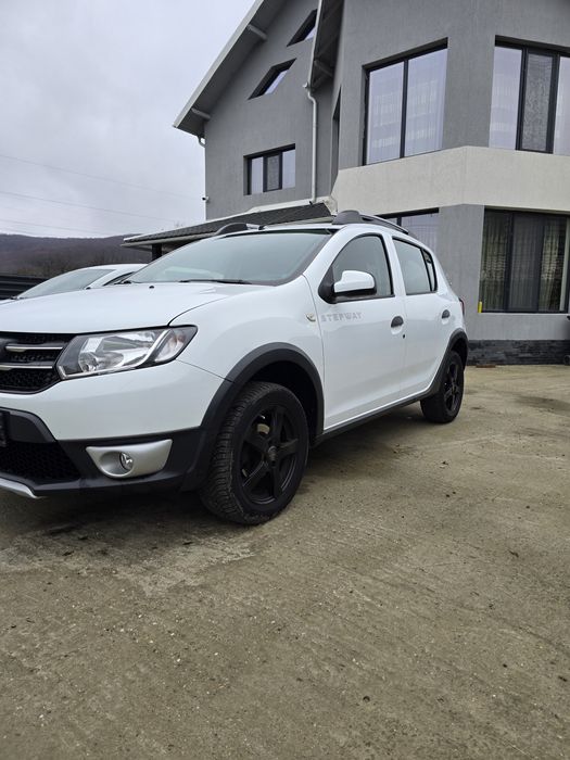 Dacia Sandero Stepway 0.9 TCe 90 CP -
126.000 km - Recent adusă din Ge