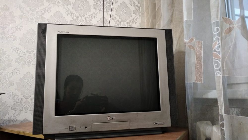 Продам Телевизор  LG