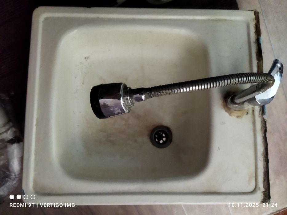 Продам мойку б/у целая