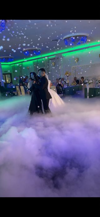 Cabina foto / Fum greu dansul mirilor / Baloane explozibile / ………