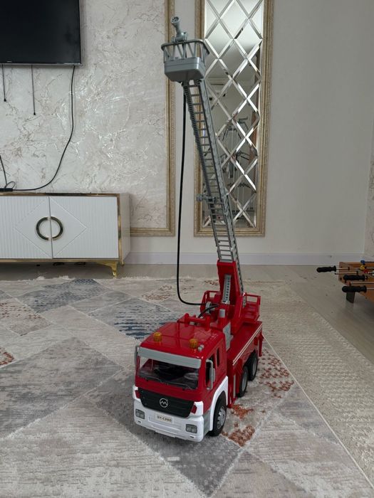 Пожарная машина игрушка