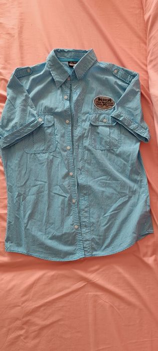 Продам фирменную мужскую рубашку 52 р