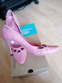 Pantofi de piele, roz
