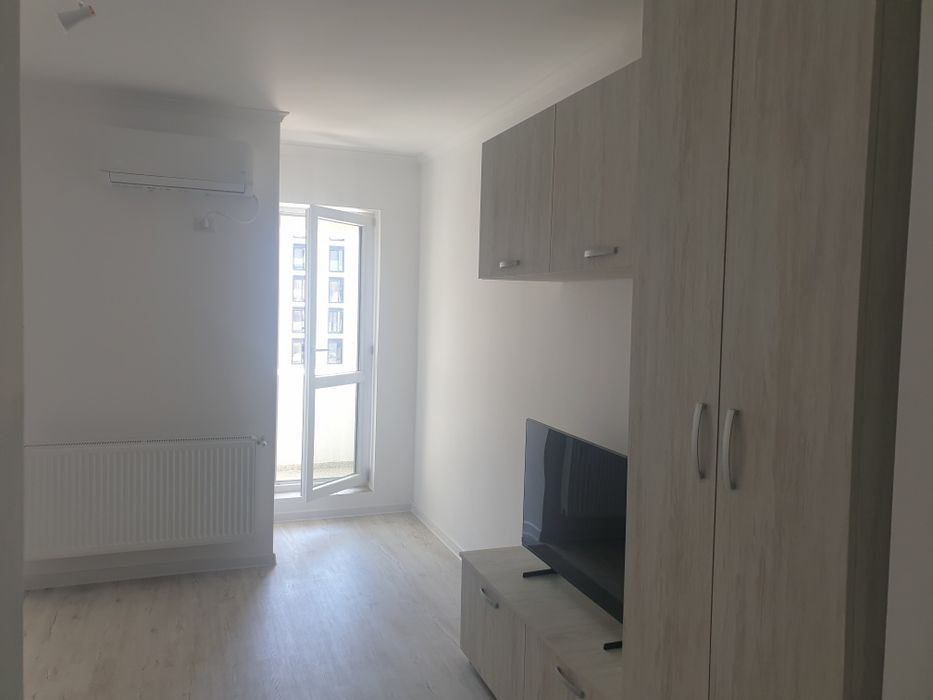 Garsoniera de inchiriat.