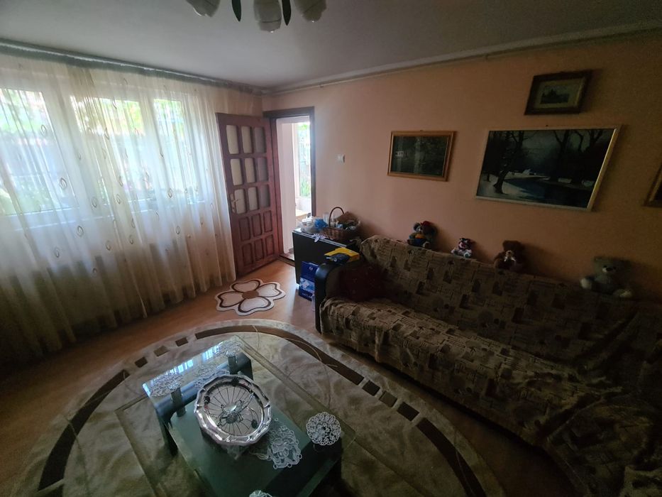 Casuta 3 camere,constructie 1995 Margeanului, strada Coman Ion cu mica