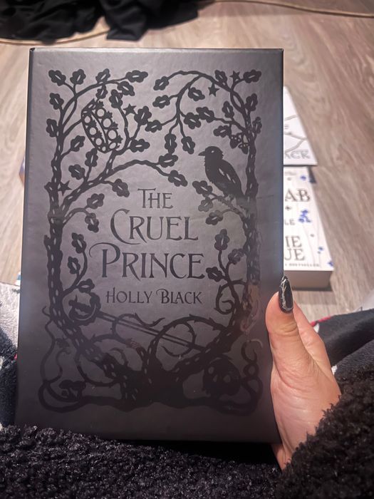 Продавам книги/манги някой са лимитирани