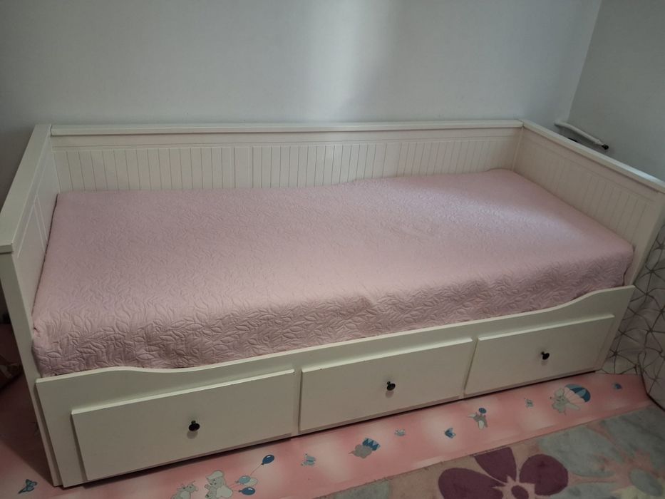 canapea extensibila ikea