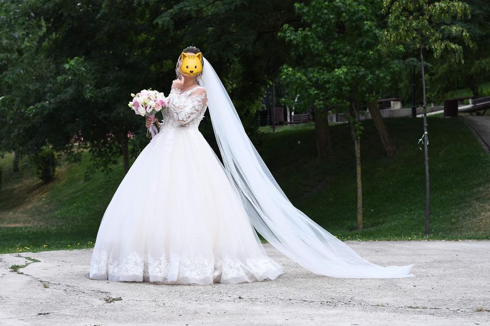 Vând rochie de mireasă