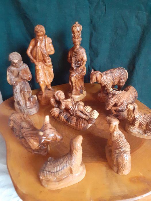 Nasterea Domnului,figurine lemn de maslin detalii migalos realizate