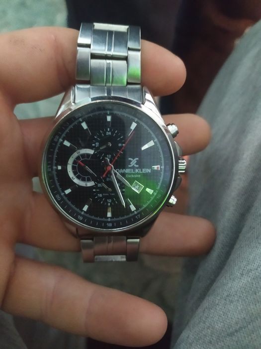 Часы рабочии продам