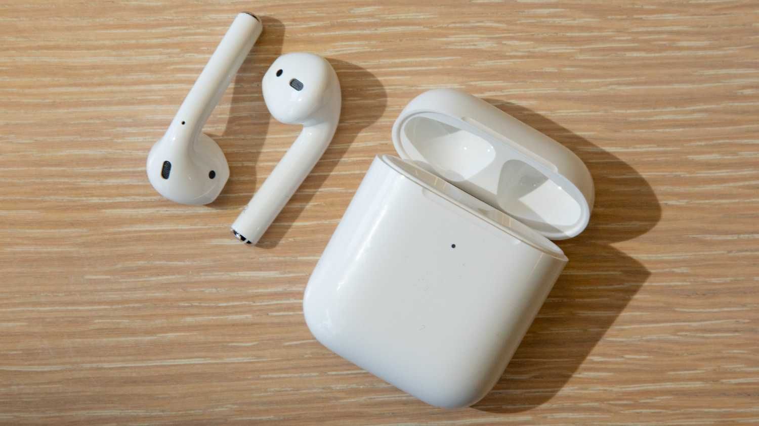 Безжични Слушалки Airpods 2/блутут/тъч контрол/зареждащ кейс/запечатан