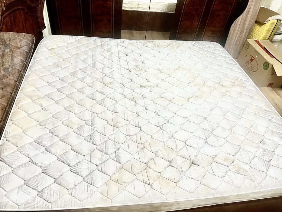 Отдам матрац 180*200