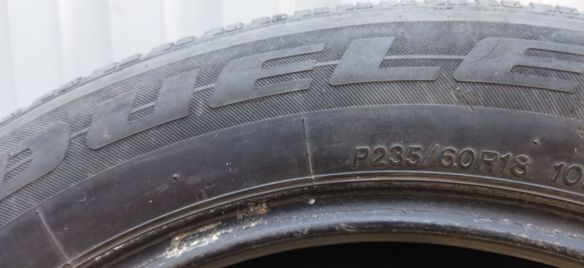 Одна шина bridgestone r18