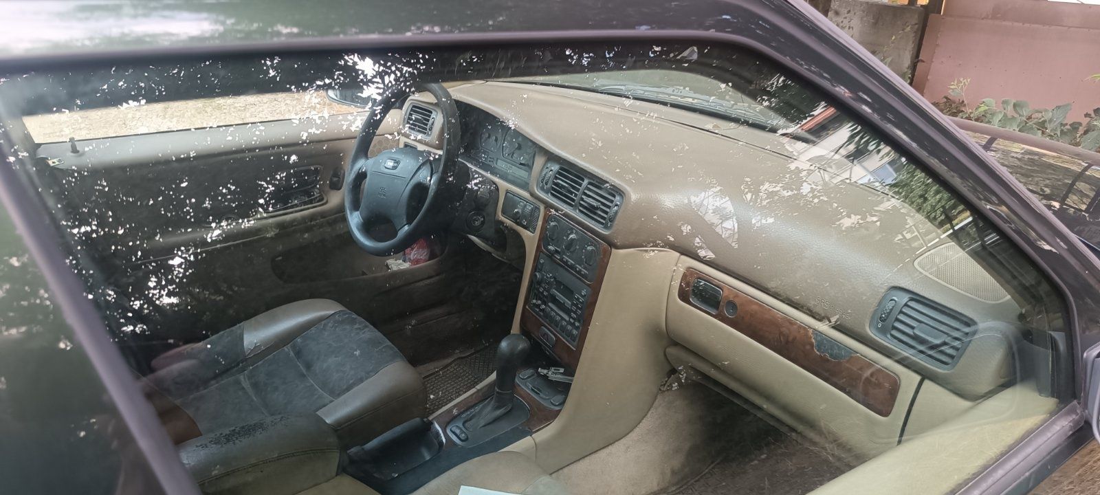 Автомобил Volvo S70