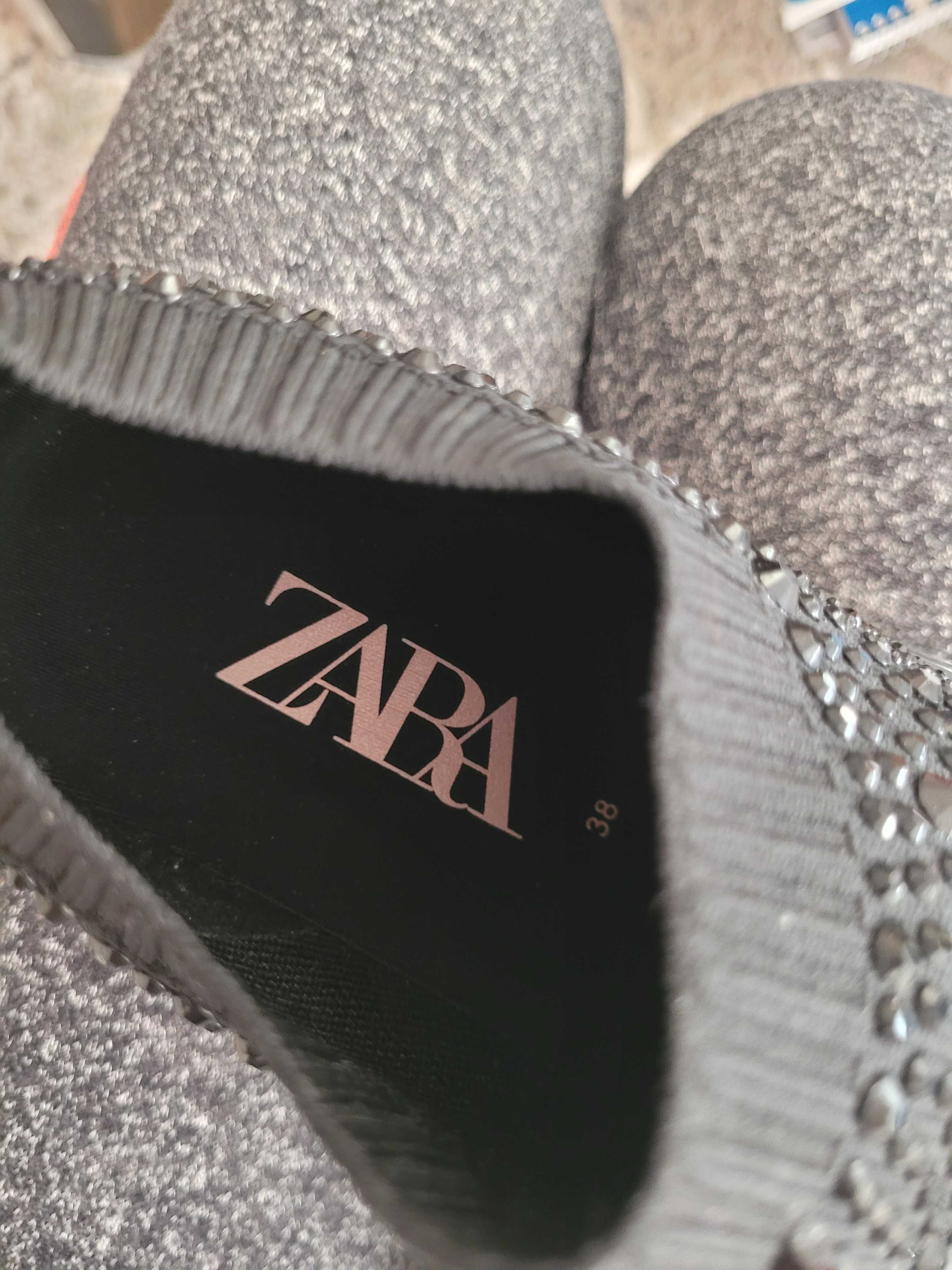 ZARA Кроссовки новые женские ZARA