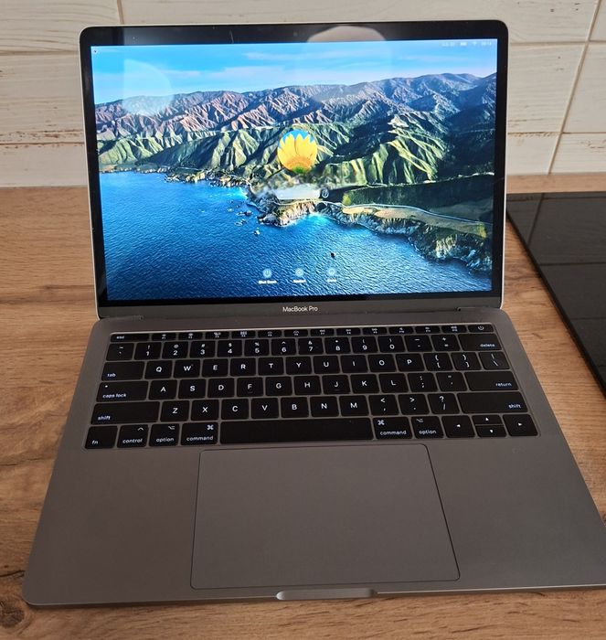 Laptop MacBook Pro 13 2017 – Stare foarte buna
