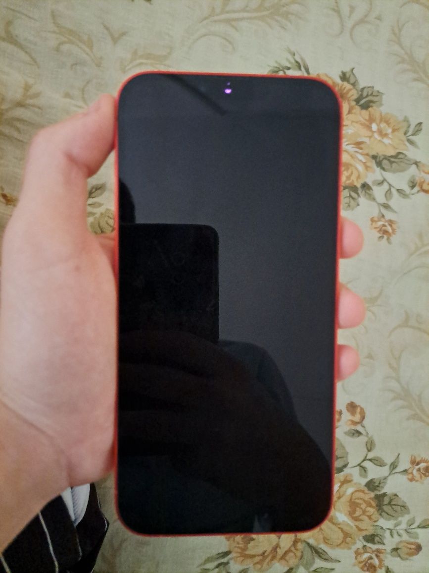 Vând iphone 14 plus