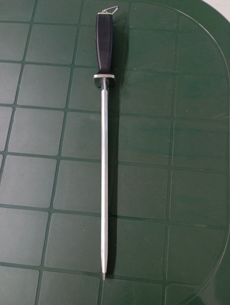 INOX Масат за точене на ножове