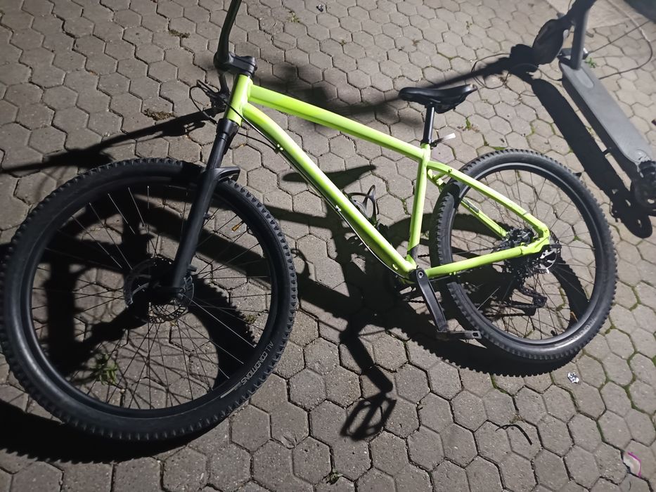 Vând rockrider st 530
