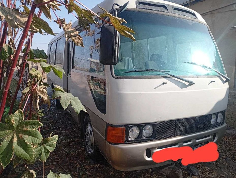 Тойота Коастер микроавтобус 28 ўринли сотилади.