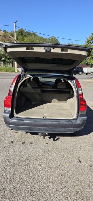 Vând volvo v70 2.4D scimb cu 4x4