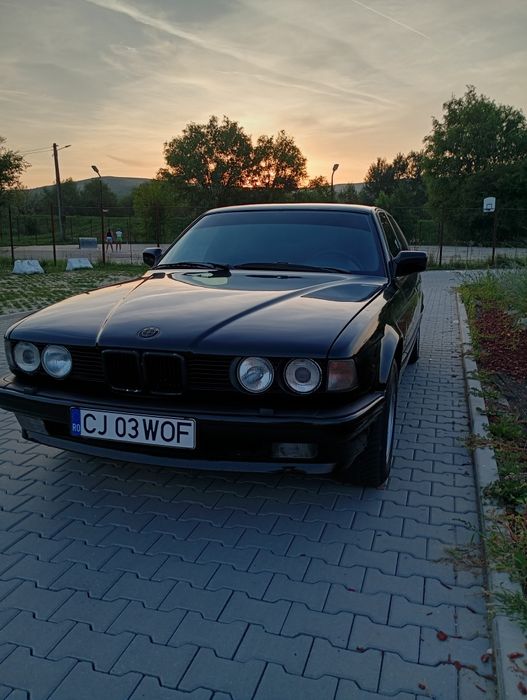 BMW E32 730i 1988