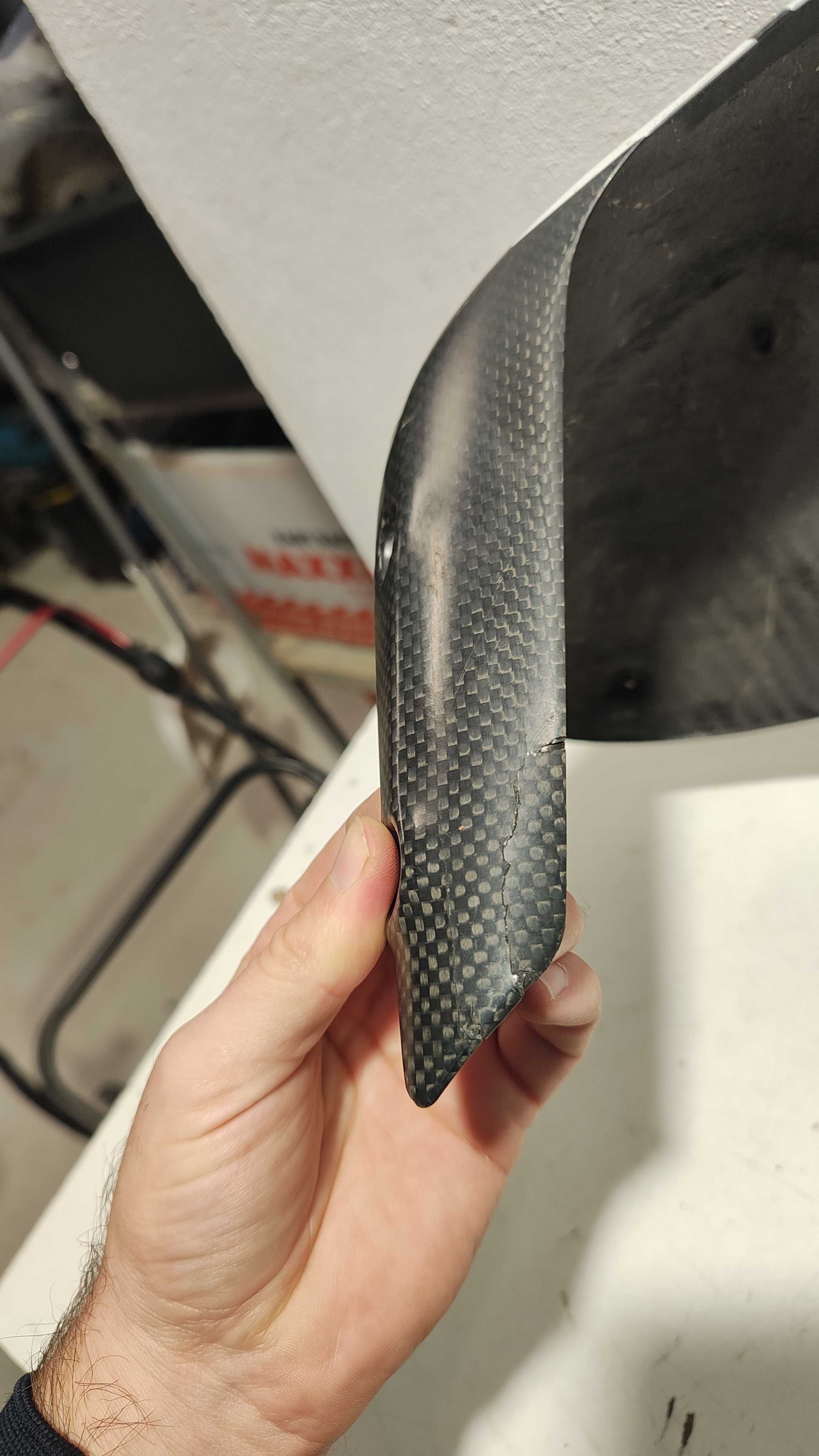 Ducati Diavel ecu filtru aer aripa carbon