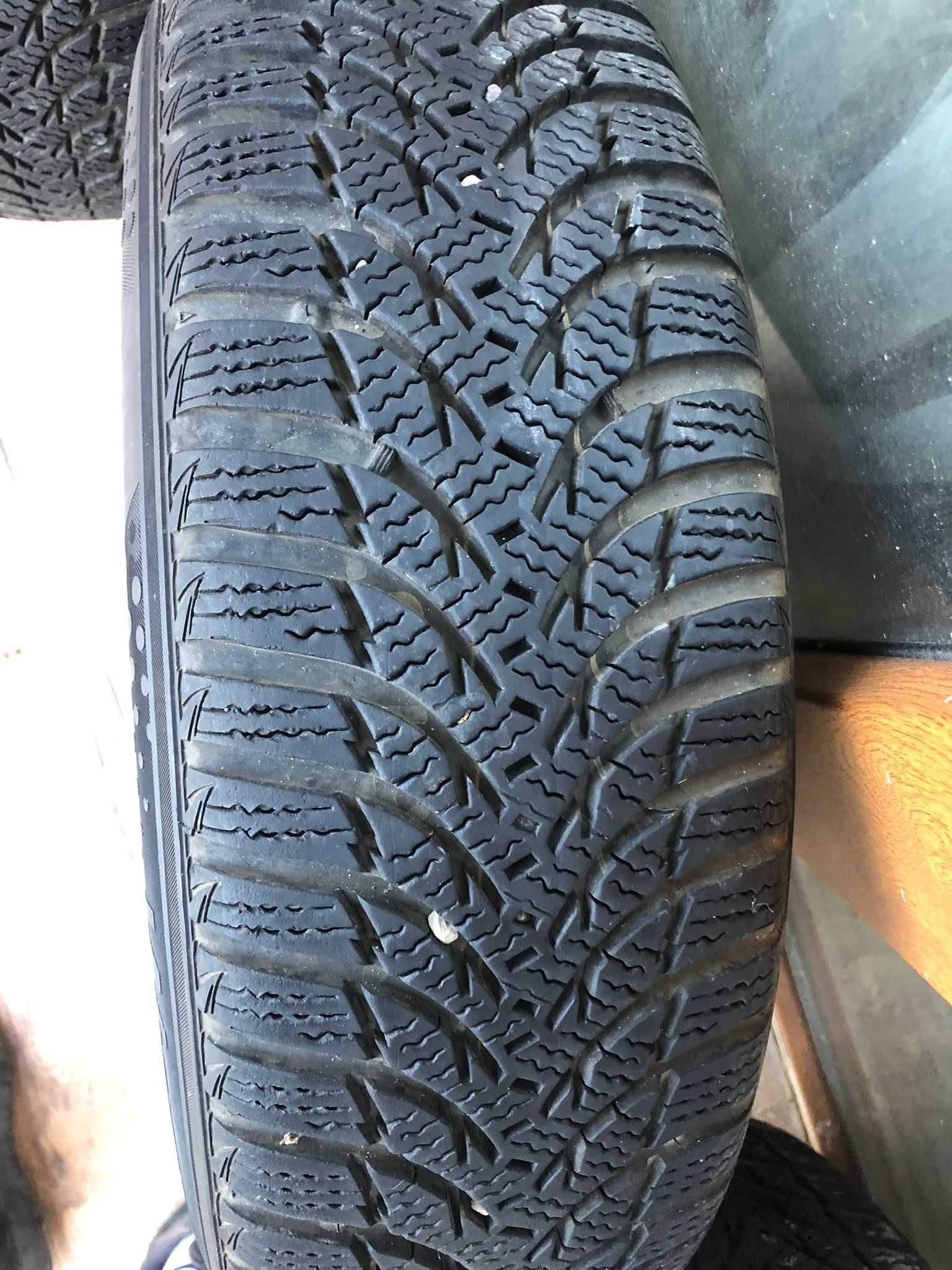 ЗИМНИ ГУМИ С ДЖАНТИ 14 - 175/70/14 - KUMHO
