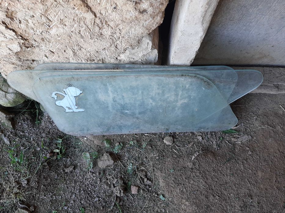 Стъкла за Трабант оригинални крушки комплект