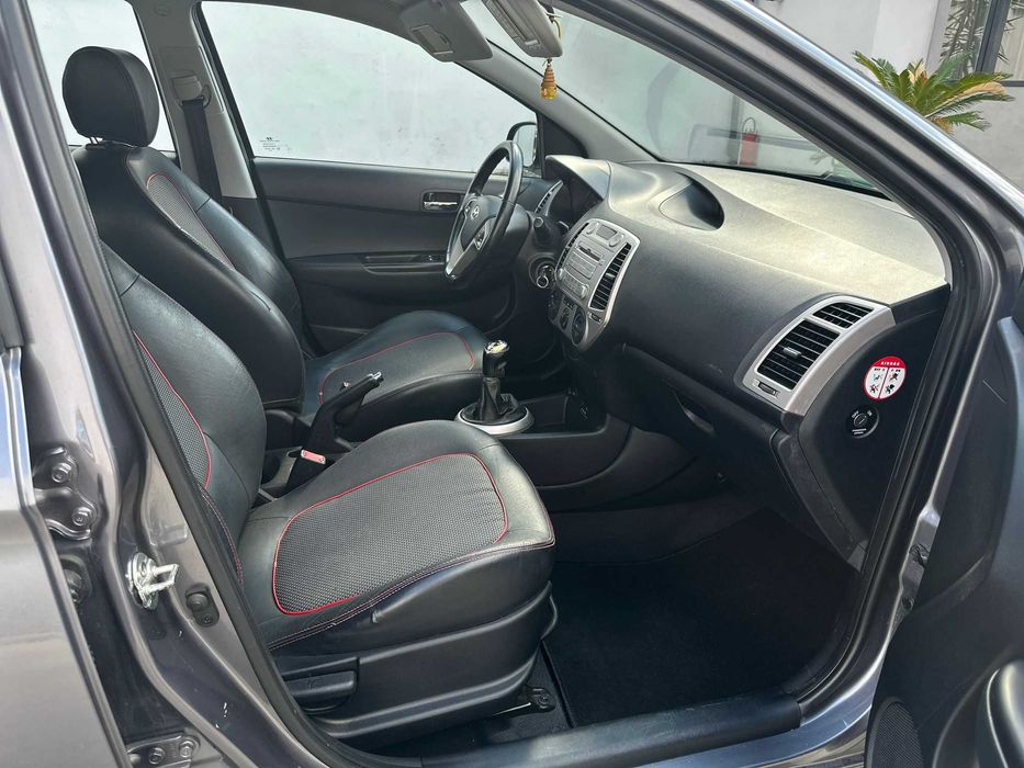 Hyundai i20 1.6 Diesel 116 Cp 2010