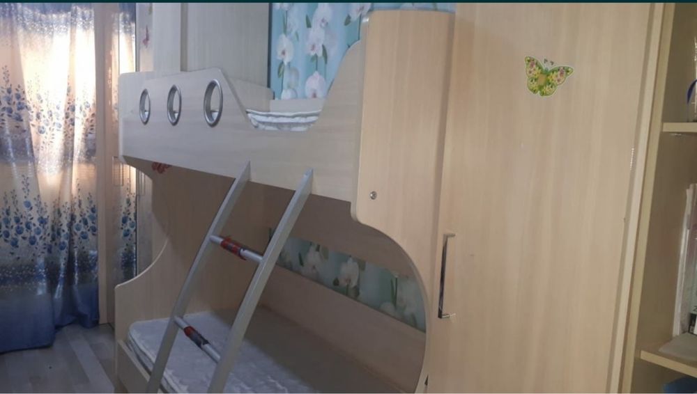 Спальный гарнитур