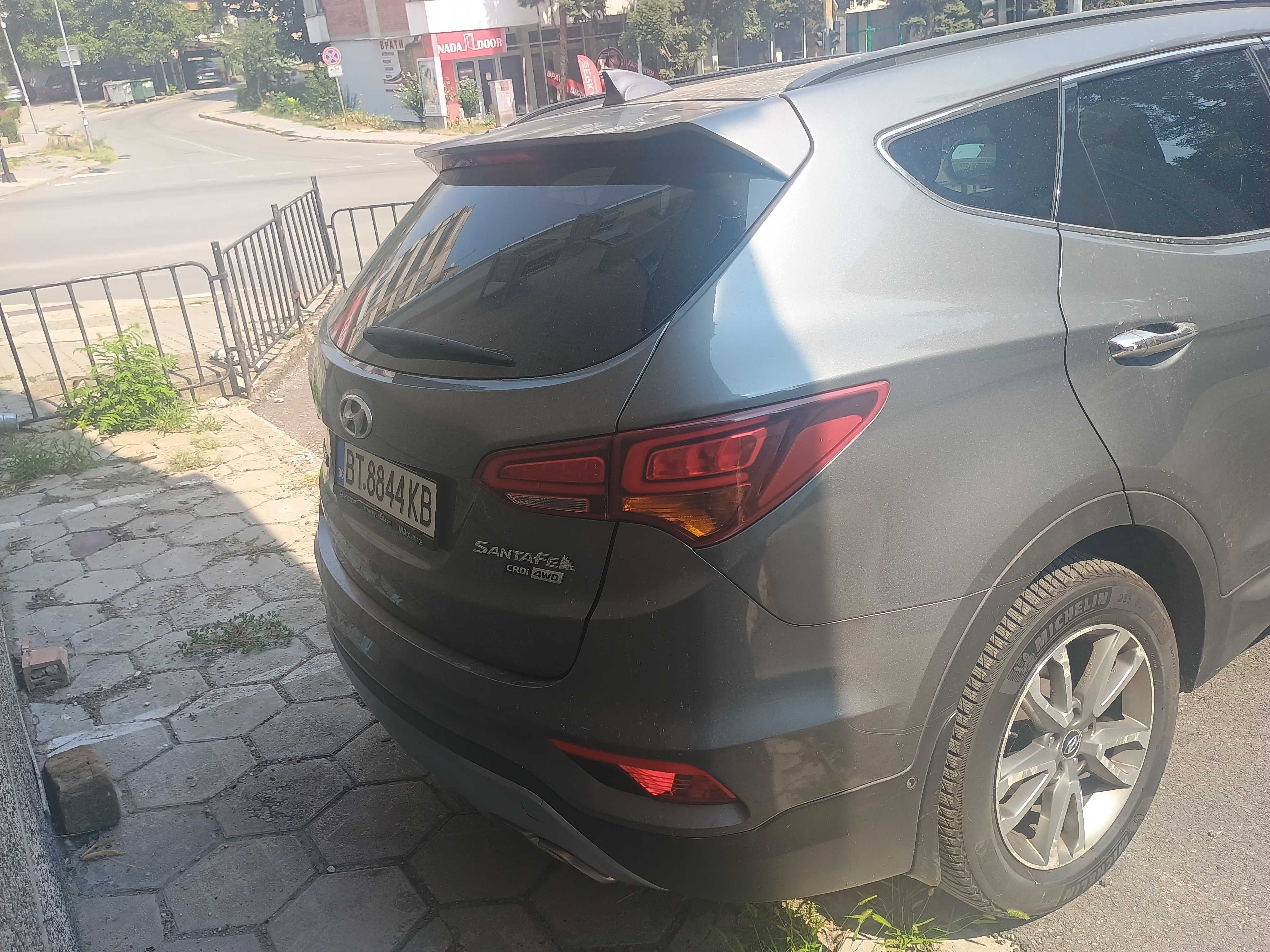 Продава се лек автомобил Hyundai Santa Fe, 2016 г.