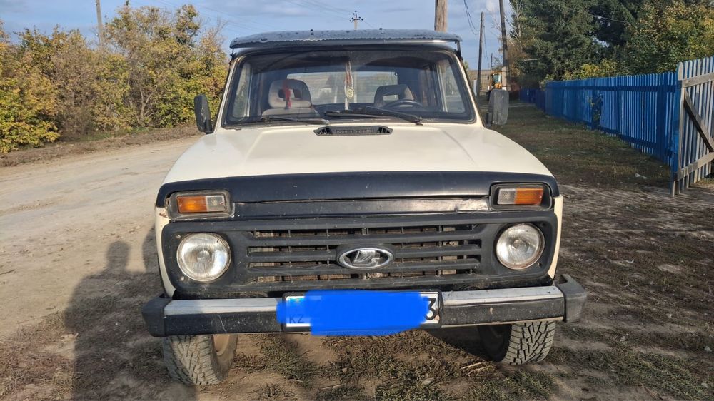 Продам Ниву в хорошем состоянии.Машина находится в Макинске.!