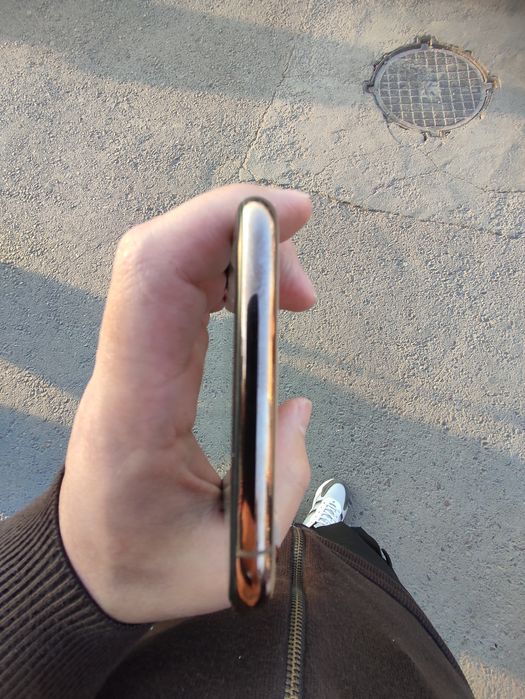 Iphone Xs max 64
