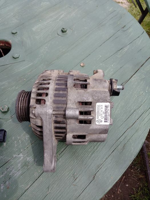 Vând alternator,radiator sandero 1,4.Bobina de inducție  Chrysler PT.