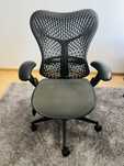 Herman Miller Mirra - Офис / Ергономичен Стол (всички екстри)