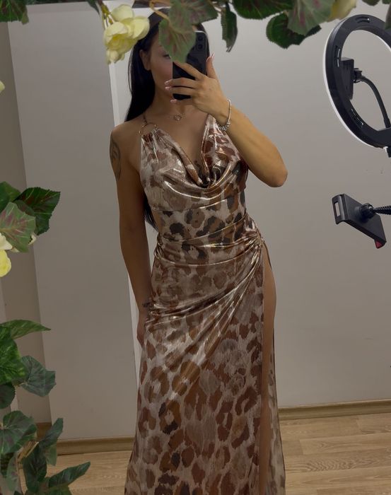 Дълга рокля с леопардов принт
