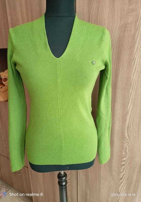 Красиви шарени блузи и пуловери