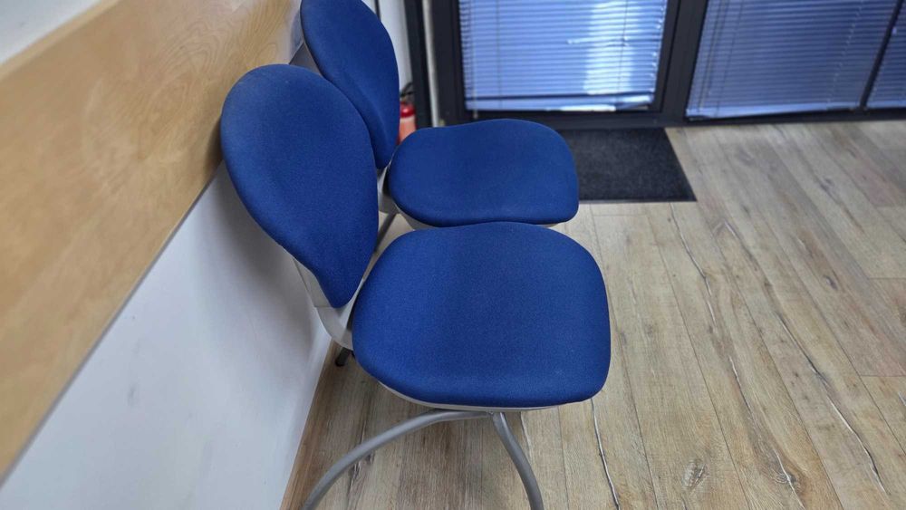 Офис Бюро, Работен стол, Посетителски стол и контейнер