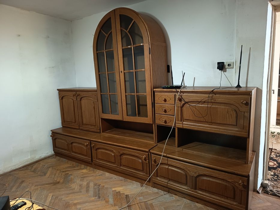 Vând casă pentru două familii