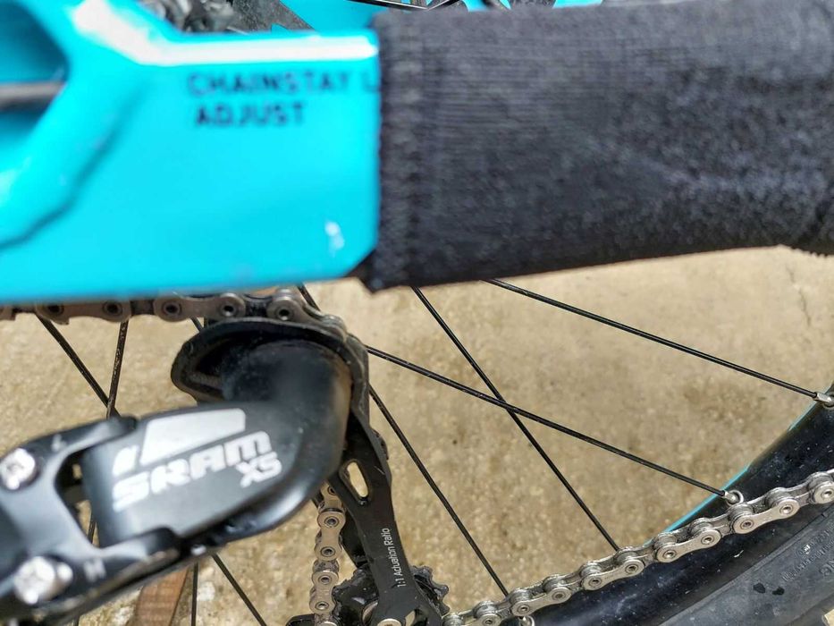 Даунхил колело Mondraker