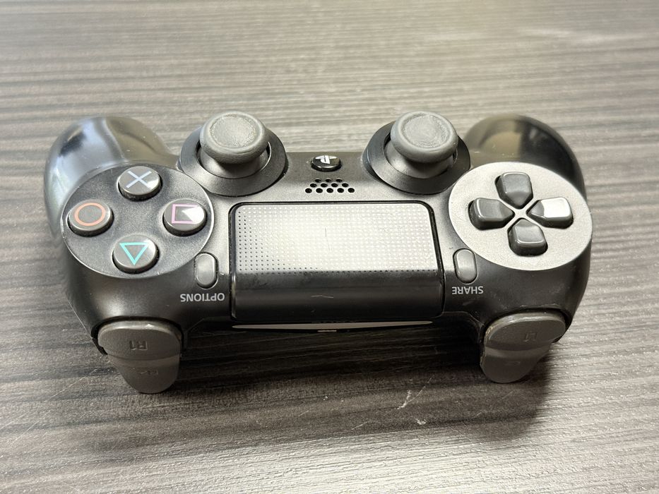 Контролер за PlayStation 4