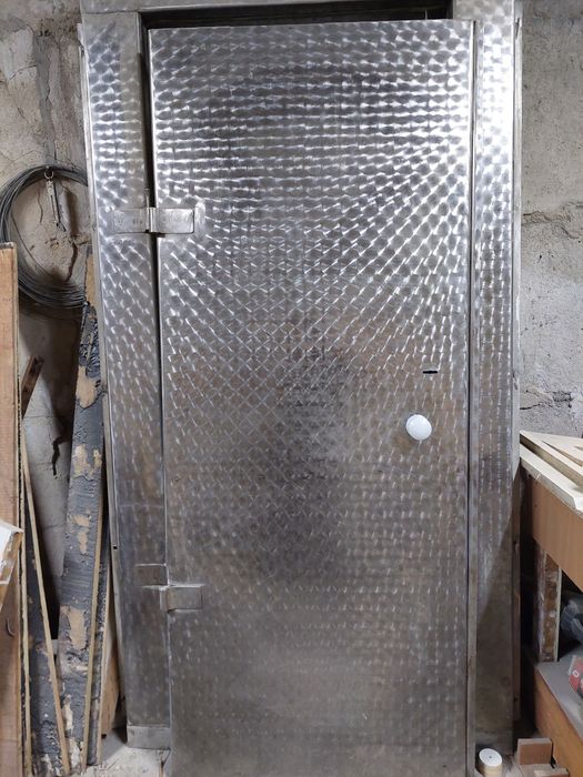 Нержавеющяя дверь