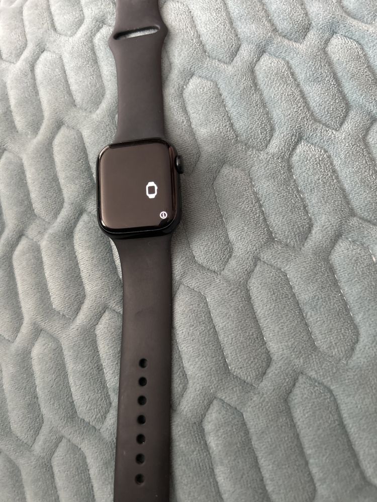 Apple watch 7 в отличном состоянии